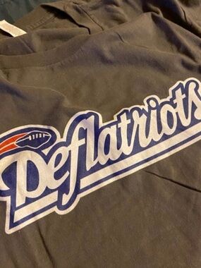 Deflatriots Spoof NE Patriots Deflate Gate Funny Parody Shirt XL grey used